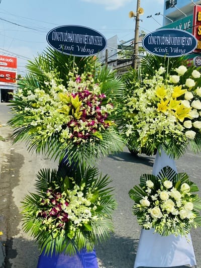 Giao hoa tang lễ quận Tân Phú