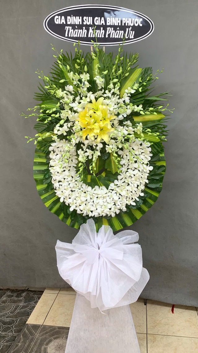Vòng hoa đám tang