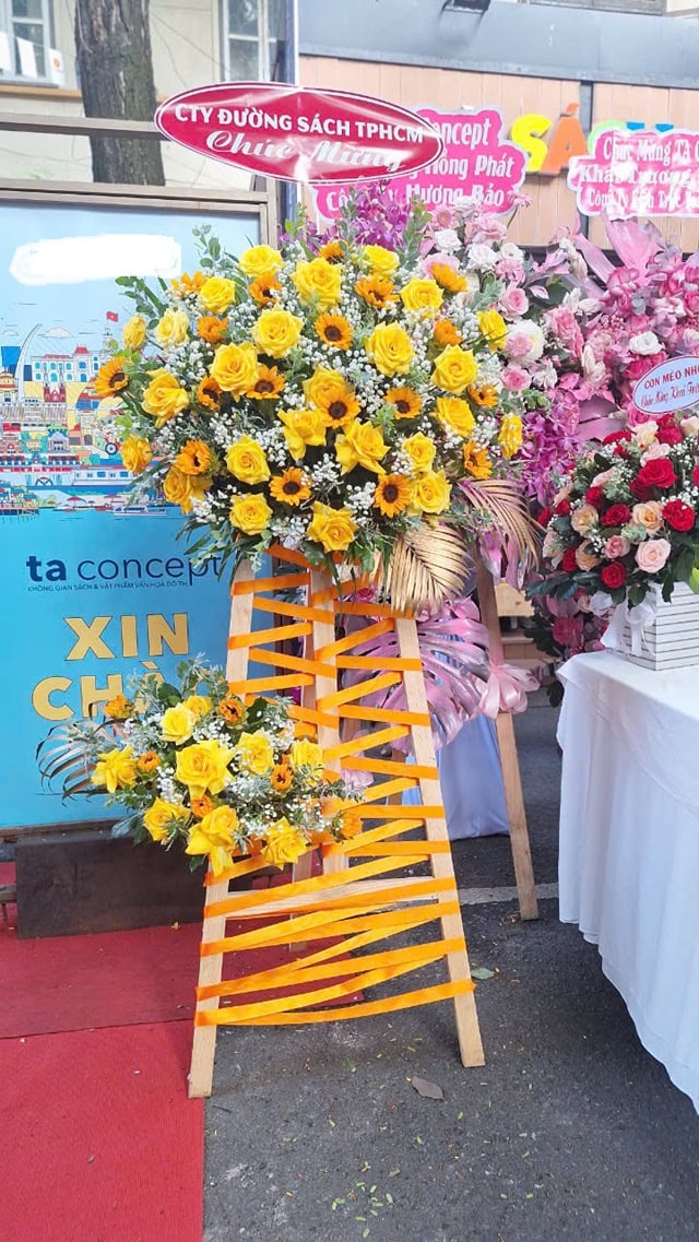 Tiệm hoa Vinh Nghệ An gửi hình tại nơi giao