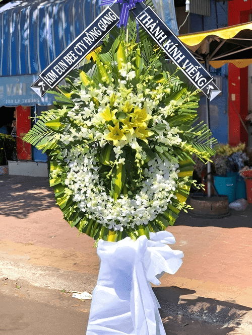 Vòng hoa đám tang