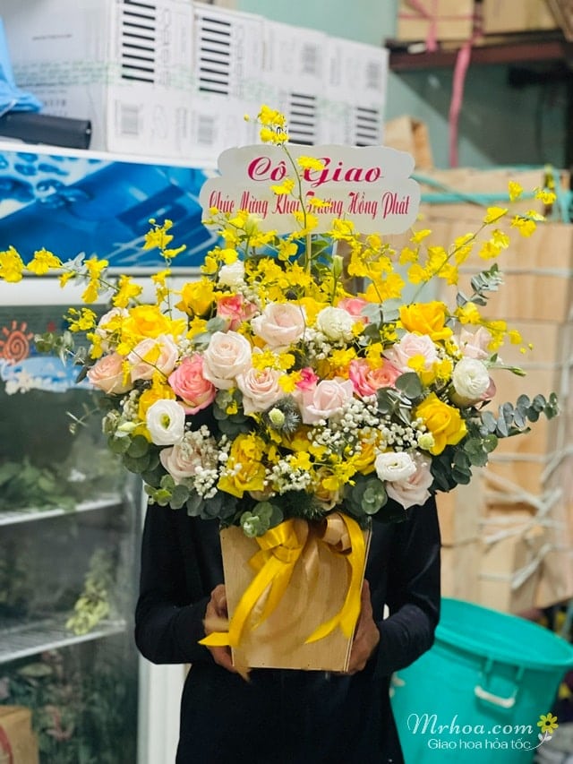 Hoa mừng ngày Doanh Nhân Việt Nam 19