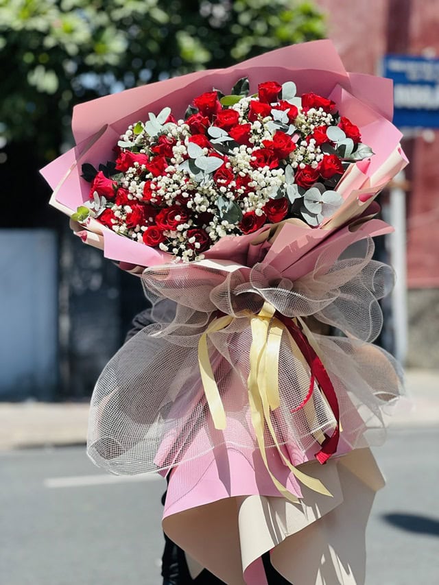 Bó hoa hồng nhung