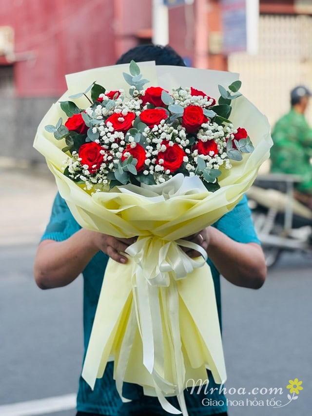Bó hoa hồng nhung đỏ