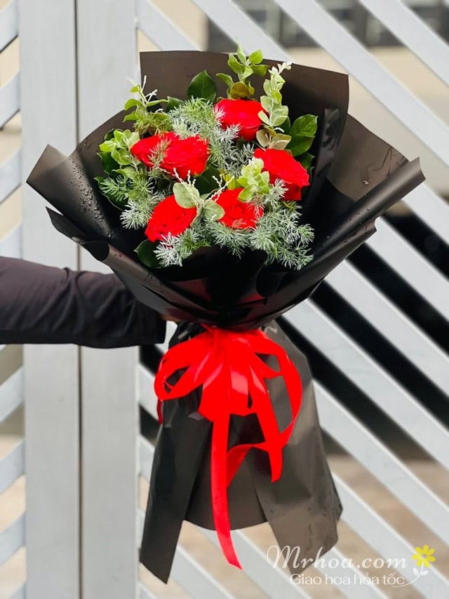 Bó hoa hồng đỏ 5 bông