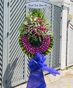 Hoa viếng màu tím