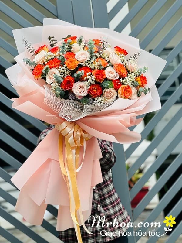 Bó hoa điểm nhấn