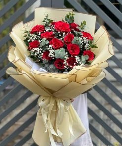 Bó hoa hồng đỏ nhỏ
