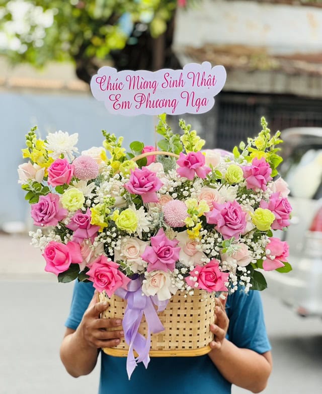 Giỏ hoa sinh nhật bán chạy tại quận 1