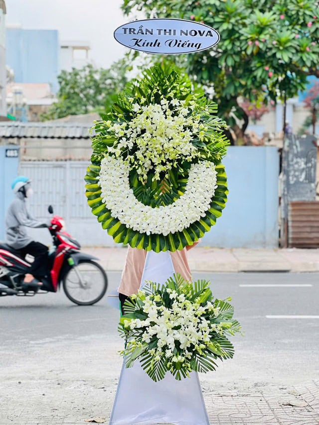 Hoa đám tang theo phong tục quận Hai Bà Trưng