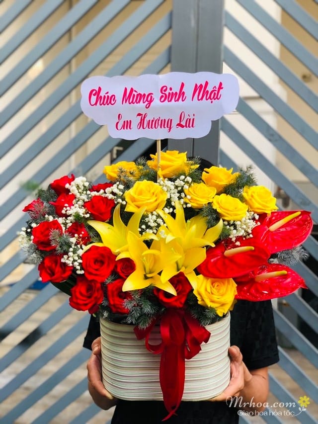 Hoa tươi Tân Bình: Giỏ hoa tặng sinh nhật
