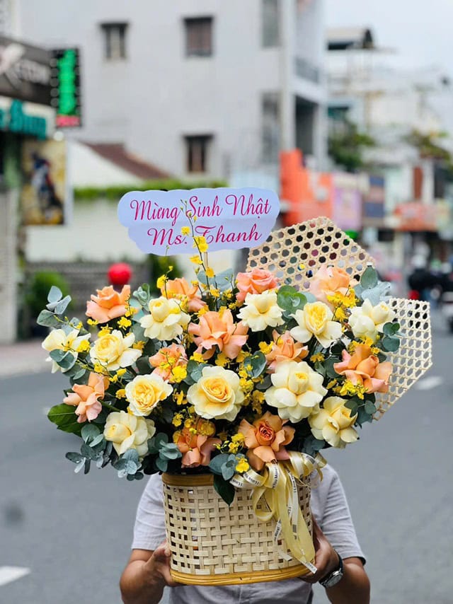Tiệm hoa Dĩ An