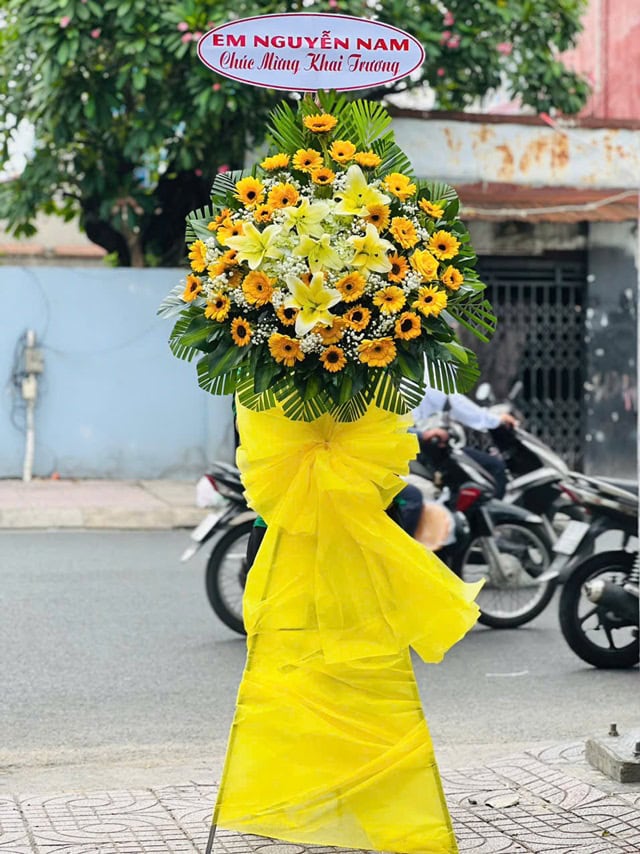 Tiệm hoa quận Hoàn Kiếm Hà Nội chụp ảnh sản phẩm trước khi giao