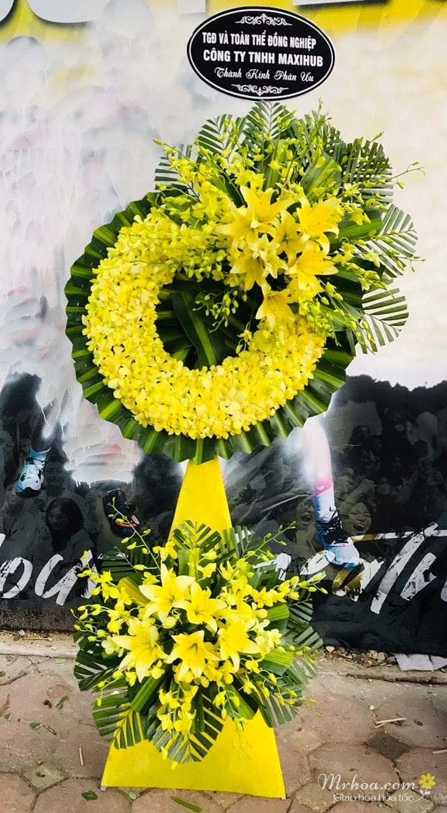 Vòng hoa đám tang tại tiệm hoa Hồ Thị Kỷ MrHoa