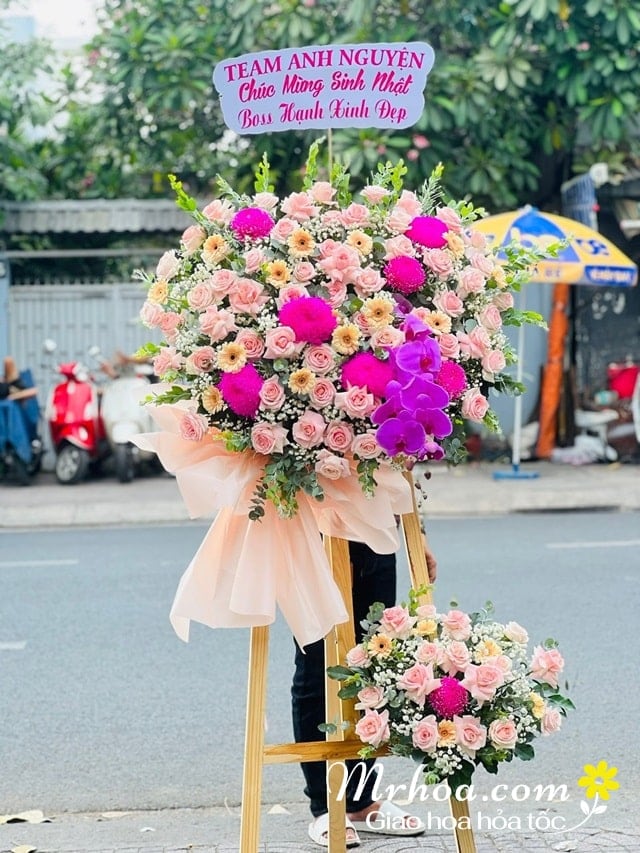 Lẵng hoa chúc mừng đẹp