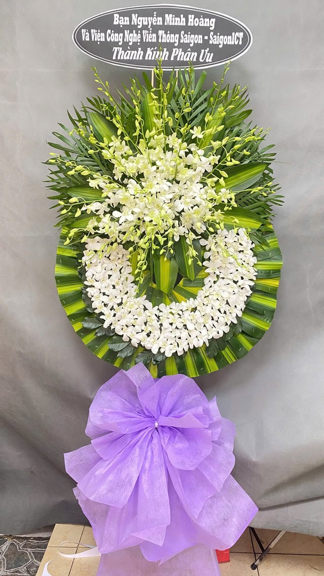 Hoa tang lễ Cửa Lò