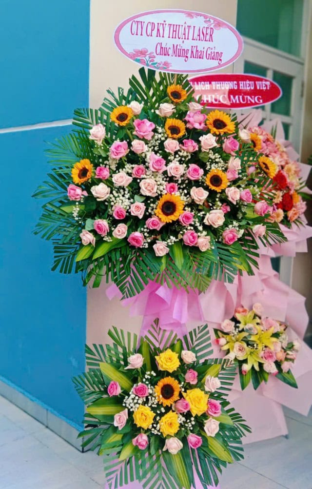 Hoa khai trương