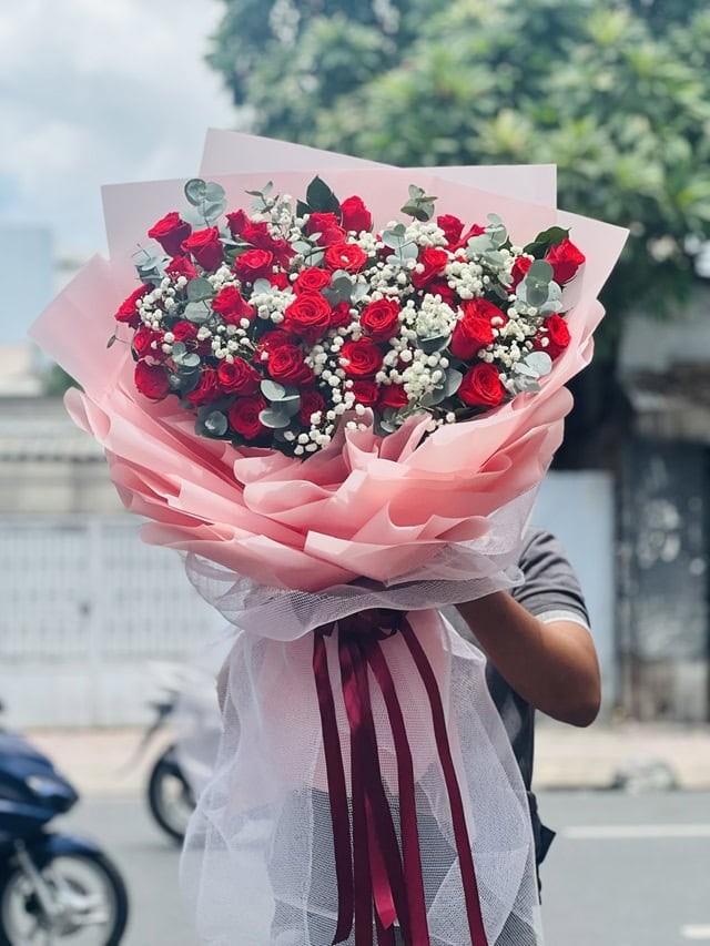 Bó hoa cầu hôn