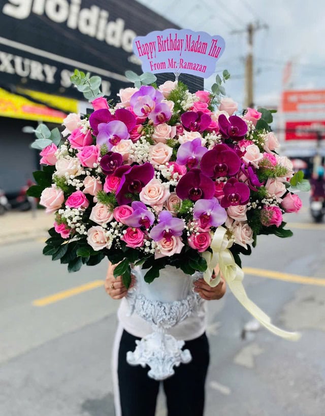 Hoa sinh nhật quý phái