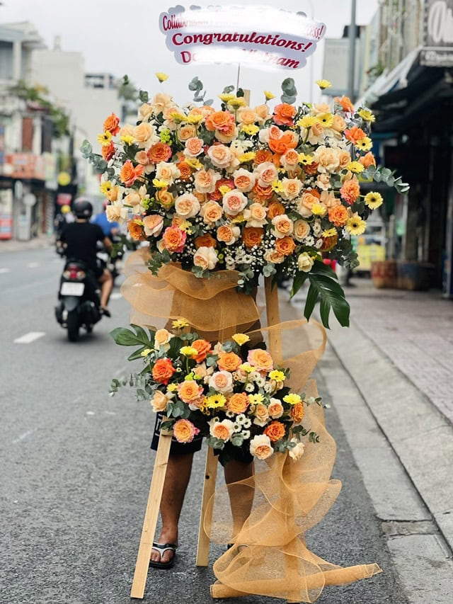 Rực rỡ thành công