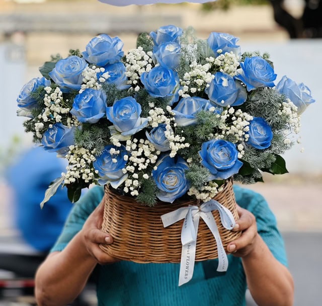 Giỏ hoa màu xanh mừng thọ