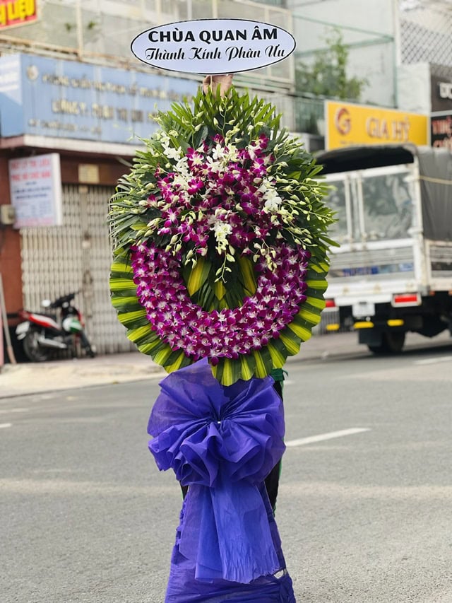 Hoa đám tang Bắc Tân Uyên