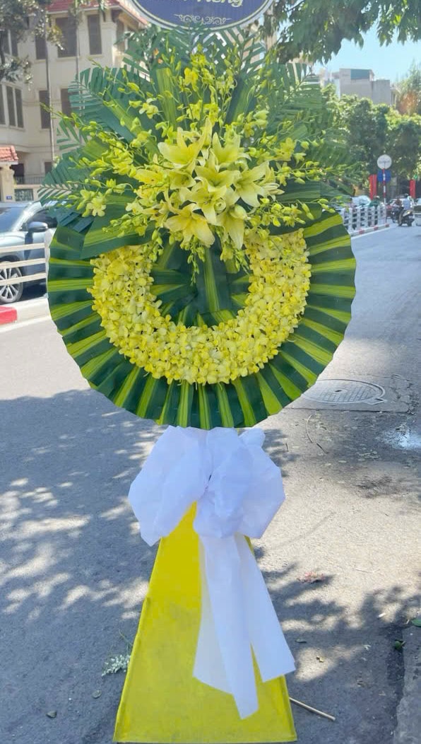 Hoa đám tang huyện Mê Linh