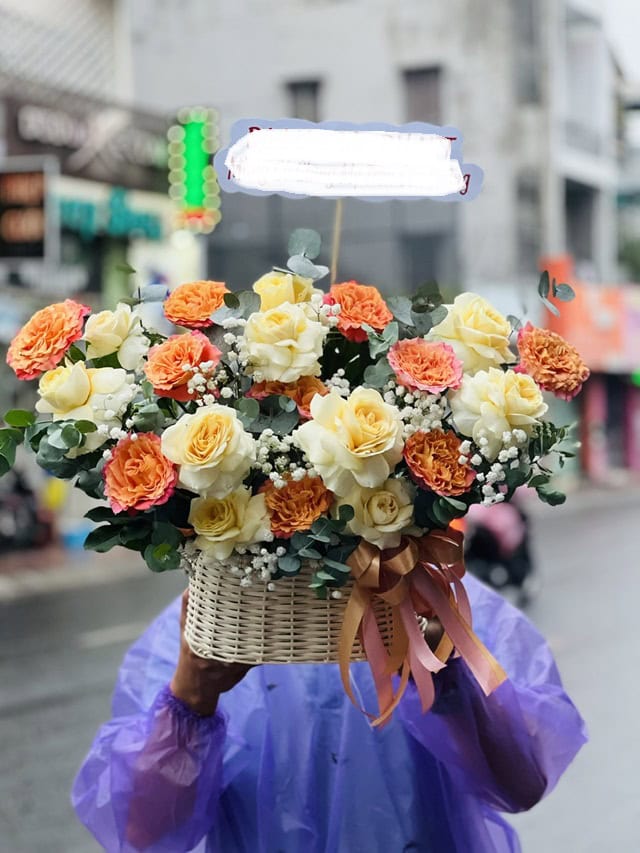 Tặng hoa mừng tân gia