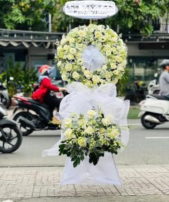 Hoa trắng tiễn đưa